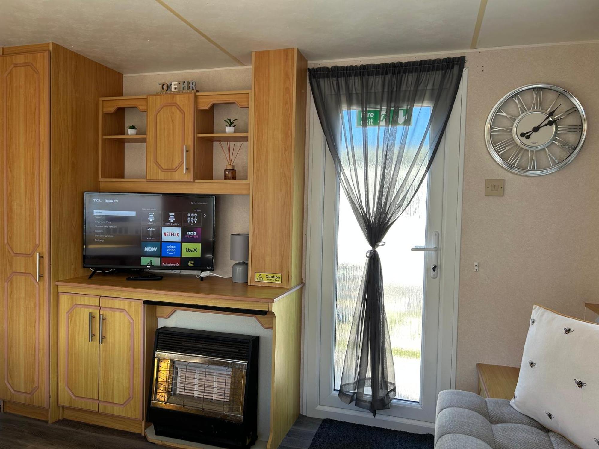 Baileys Caravan Hire - Sealands Plot 26 - Dog Friendly Ingoldmells Exterior photo